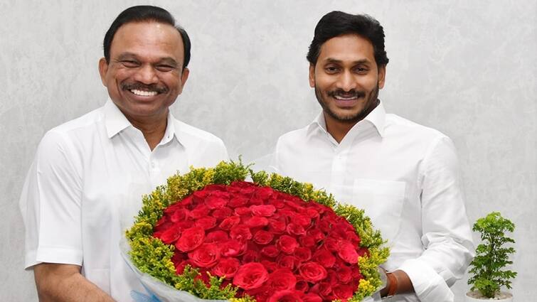 Ongole MP Magunta Srinivasa Reddy resigns to YSRCP may meet Chandrababu Naidu MP Magunta Resign: ఒంగోలు వైసీపీ ఎంపీ మాగుంట రాజీనామా, నేడో రేపో చంద్రబాబు వద్దకు!