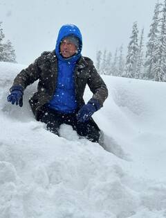 Sachin Tendulkar: ਸਚਿਨ ਤੇਂਦੁਲਕਰ ਨੇ ਪਤਨੀ ਅੰਜਲੀ ਨਾਲ ਇੰਝ ਕੀਤੀ ਮਸਤੀ, ਕਸ਼ਮੀਰ ਦੀਆਂ ਵਾਦੀਆਂ 'ਚ ਹੋਏ ਰੋਮਾਂਟਿਕ