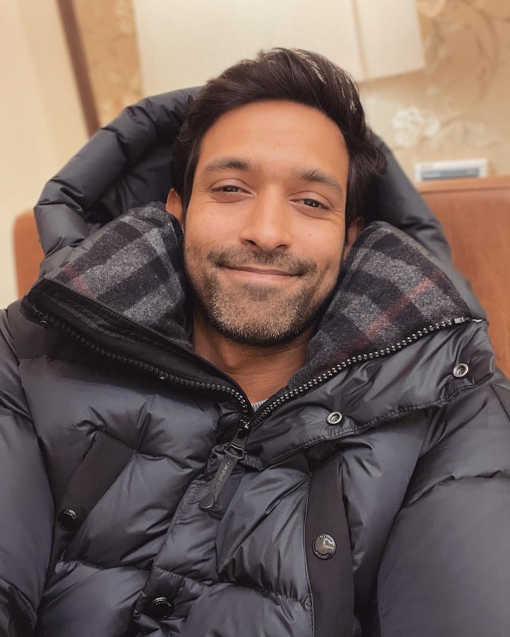 'द साबरमती रिपोर्ट' या चित्रपटाची कथा  ही गुजरात राज्यातील गोध्रा रेल्वे स्थानकाजवळ 27 फेब्रुवारी 2002 रोजी सकाळी साबरमती एक्सप्रेस जाळण्यात आली होती.  या घटनेचे गुजरात आणि देशाच्या राजकारणावर दूरगामी  परिणाम झाले. (photo:vikrantmassey/ig)