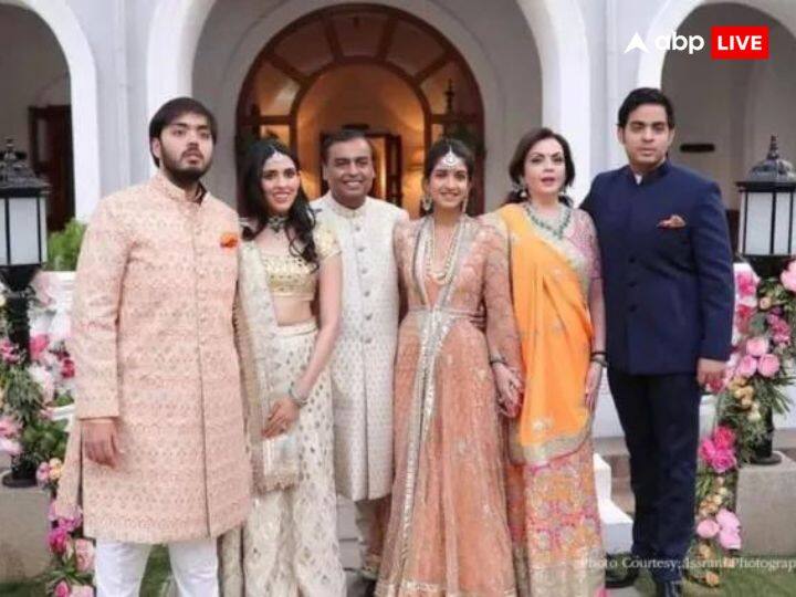 मुकेश और नीता अंबानी के छोटे बेटे अनंत अंबानी की शादी के पहले के फंक्शन जामनगर में होंगे.आइये जानते है जामनगर के प्रसिद्ध धार्मिक स्थल.