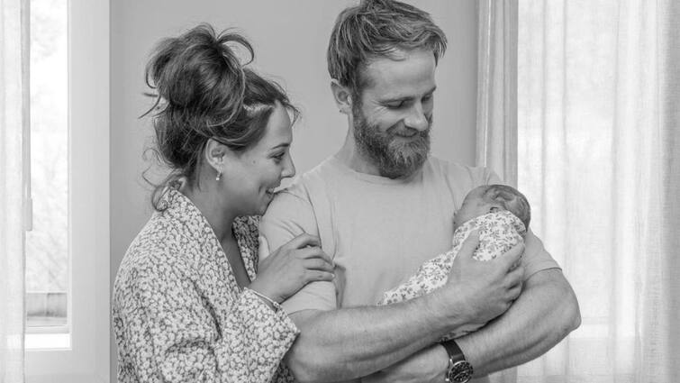 new zealand kane williamson became third time father wife sarah birth baby girl केन विल्यमसन तिसऱ्यांदा बाप, सारानं दिला गोंडस मुलीला जन्म!