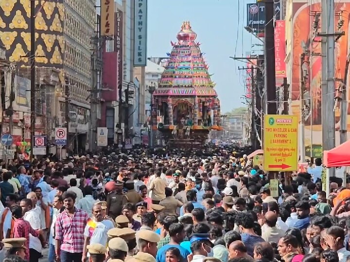 கோனியம்மன் கோயில் தேரோட்டம் - சீர்வரிசை தந்த போலீசார், பக்தர்களுக்கு தண்ணீர் கொடுத்த இஸ்லாமியர்கள்!