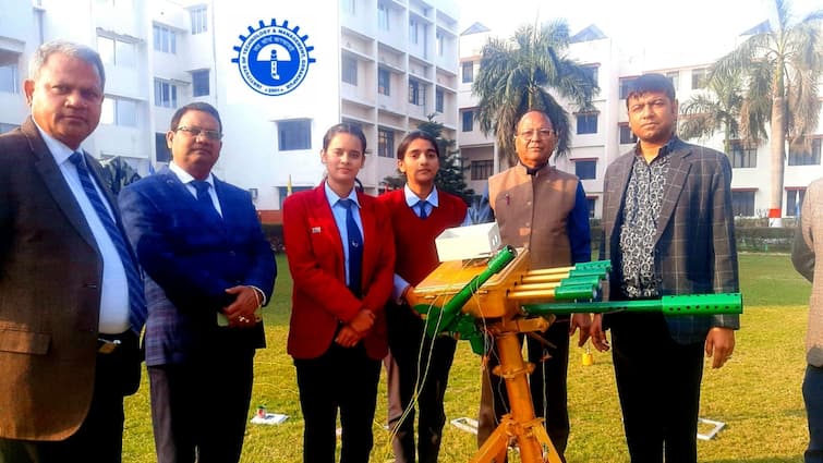 ITM GIDA Gorakhpur students Ankita and Aastha laser security gun National Science Day UP ANN Gorakhpur: दुश्मनों को करेगी पस्त! आईटीएम की छात्राएं अंकिता-आस्‍था ने बनाई ‘लेजर सिक्योरिटी गन’