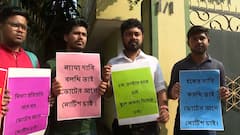 Job Seekers Agitation: নিয়োগের দাবিতে এবার কুণালের বাড়ির দুয়ারে চাকরিপ্রার্থীরা