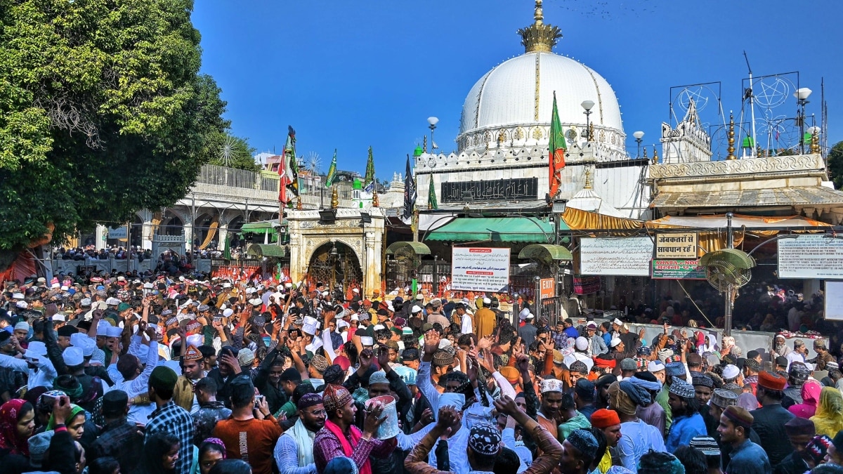 Court Agrees To Hear Petition Claiming Ajmer Dargah As Shiv Temple, Summons Dargah Committee, ASI