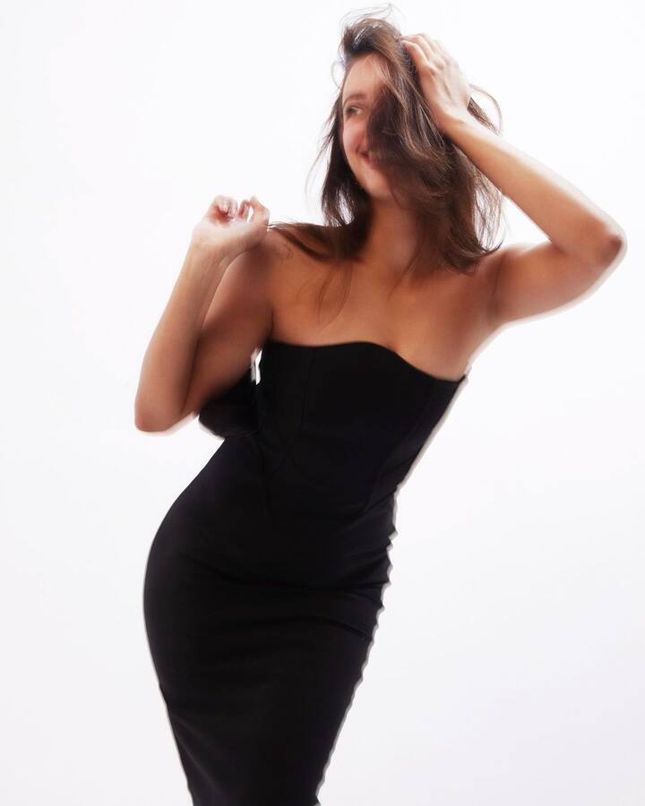 The off-shoulder dress came from a clothing label Self-Cntrd.