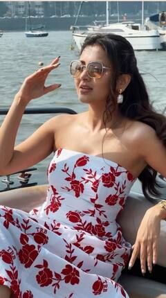 Tejasswi Prakash PHOTO: ફ્લોરલ ઓફ શોલ્ડર ડ્રેસમાં તેજસ્વી પ્રકાશે ગ્લેમરસ પોઝ આપી ફેન્સને બનાવ્યા દિવાના