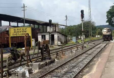 ਜੇਕਰ ਤੁਸੀਂ ਕਿਸੇ ਗਰੁੱਪ ਨਾਲ ਸਫਰ ਕਰ ਰਹੇ ਹੋ ਤਾਂ ਤੁਸੀਂ ਰਾਤ ਨੂੰ ਜ਼ੋਰ-ਜ਼ੋਰ ਨਾਲ ਗੱਲਾਂ ਵੀ ਨਹੀਂ ਕਰ ਸਕਦੇ। ਤੁਸੀਂ ਰਾਤ ਨੂੰ ਕਿਸੇ ਕਿਸਮ ਦੀ ਟਾਰਚ ਜਾਂ ਰੋਸ਼ਨੀ ਦੀ ਵਰਤੋਂ ਨਹੀਂ ਕਰ ਸਕਦੇ।