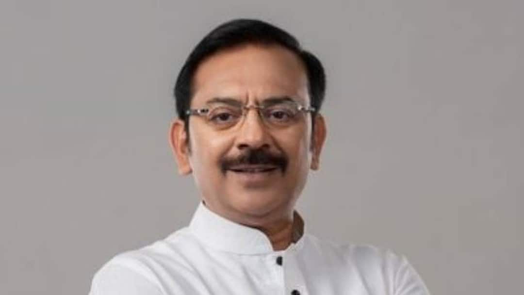 ED Summons West Bengal Mamata Banerjee minister Aroop Biswas in Alchemist chit fund case पश्चिम बंगालः TMC के मंत्री अरूप बिस्वास को झटका! ED ने भेजा समन, जानिए क्या है पूरा मामला