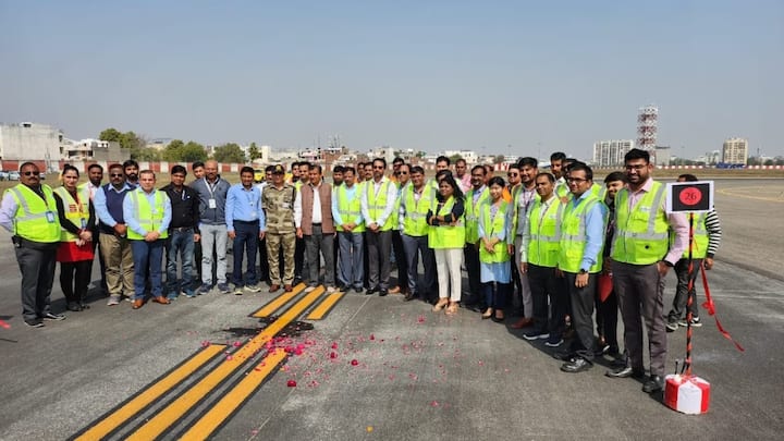 Jaipur airport runway name changed after years decision taken due to change in magnetic bearing of earth Ann Rajasthan News: कई साल बाद बदला जयपुर एयरपोर्ट रनवे का नाम, धरती की मैग्नेटिक बियरिंग में बदलाव है वजह