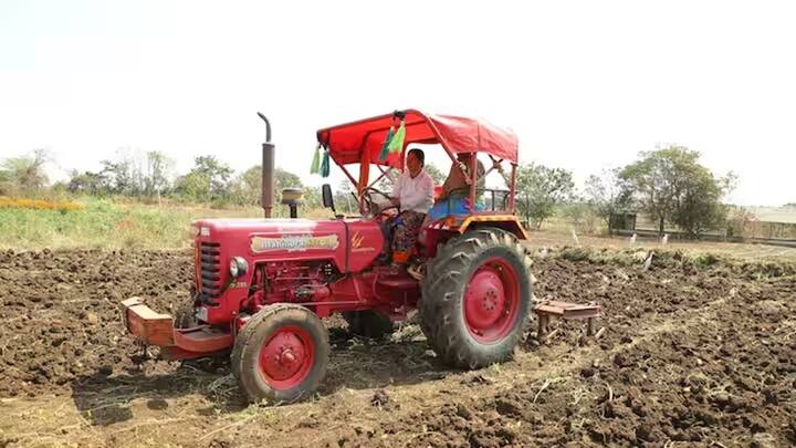 PM Kisan Samman Nidhi Scheme: પ્રધાનમંત્રી કિસાન સન્માન નિધિ યોજના દ્વારા ખેડૂત ભાઈઓના ખાતામાં 16મો હપ્તો મોકલવામાં આવશે. પીએમ મોદી આ હપ્તા સીધા ખેડૂતોના ખાતામાં ટ્રાન્સફર કરશે.