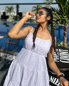 Divi Vadthya: పొట్టి గౌనులో బిగ్ బాస్ దివి- జిగేలుమనేలా ఫోటోలకు పోజులు