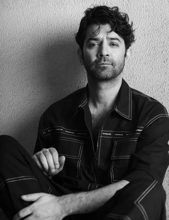 जब बरुण और सुरभि से पूछा गया कि सेट पर कौन लेट आता था तो बरुण बोले कि अगर उन्हें एक्सप्लेन करना पड़ा तो वो रो पड़ेंगे.