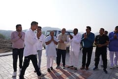 Rajasthan News: शूटिंग के बीच अचानक अपने पिता के नाम पर बने आश्रम पहुंच गए अक्षय कुमार, इस काम के लिए देंगे एक करोड़ रुपये