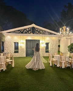 Malavika Mohanan Photos: మతి పోగొట్టేస్తున్న మాళవిక!