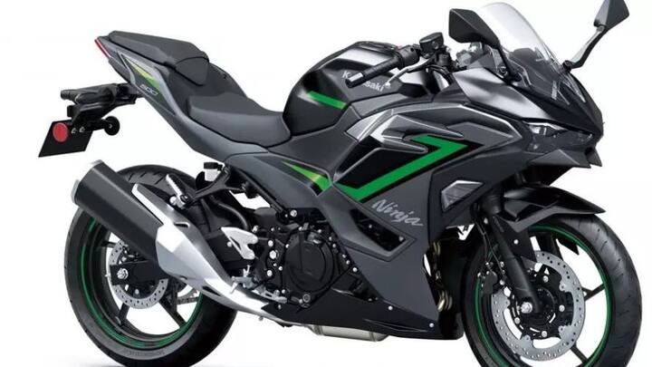 বাইক নির্মাতা (Kawasaki Ninja 500) সংস্থাগুলি কিছুদিন ধরেই পারফরম্যান্স এবং প্রিমিয়াম মডেলের বাইক নির্মাণের উপর জোর দিচ্ছে আর ভারতের বাজারে ক্রমেই এই প্রিমিয়াম বাইকের চাহিদা ও জনপ্রিয়তা বেড়ে চলেছে।    ছবি- নিজস্ব