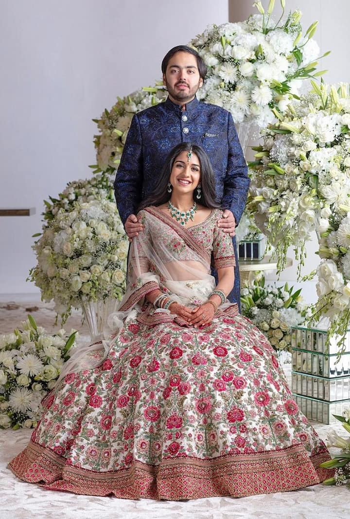 ऐसे में राधिका मर्चेंट अपने होने वाले पति अनंत से उम्र में महज 4 महीने ही बड़ी हैं.