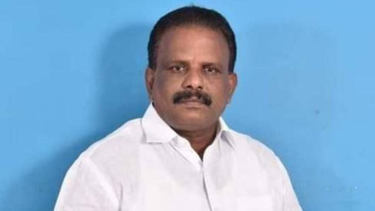 Chennai Bomb Thrown on DMK Cadre Ara Amudhan Near Vandalur Police Starts Investigation Chennai Subhub Bomb attack: சென்னை அருகே பயங்கரம் -  நாட்டு வெடிகுண்டு தாக்குதலில் திமுக பிரமுகர் மரணம்