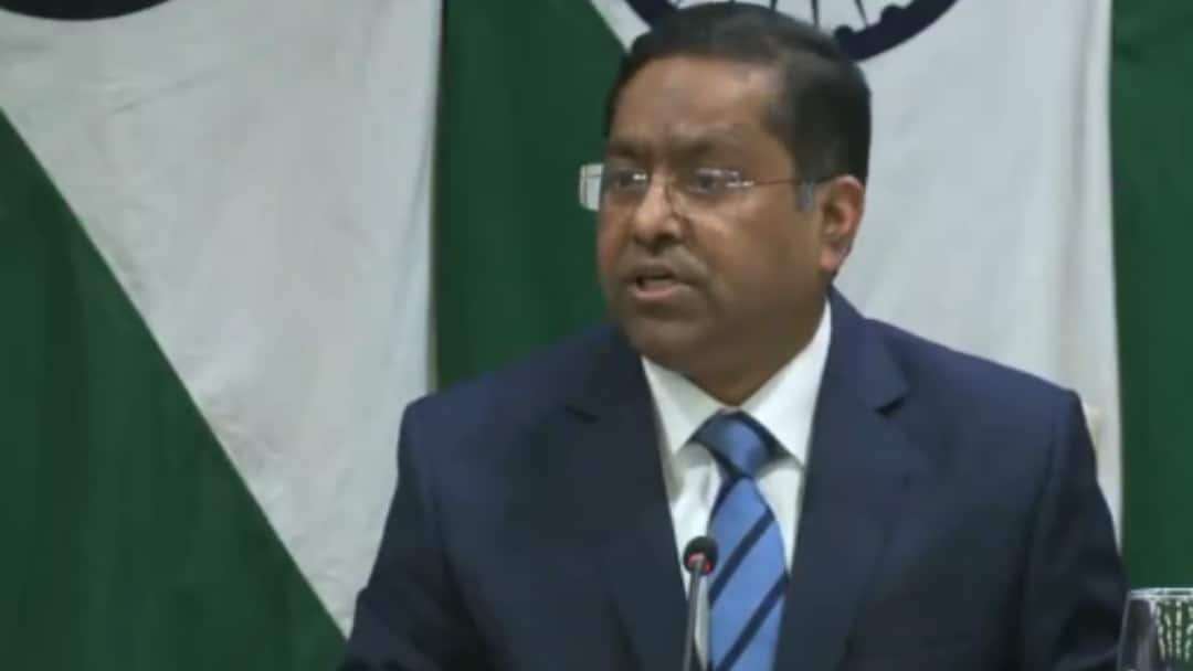 'State Govt Taking Strict Action, 2 Injured': MEA Responds After Foreign Students Attacked Over Namaz In Gujarat Ministry of External Affairs Randhir Jaiswal Gujarat University foreign students attacked over namaz 'State Govt Taking Strict Action, 2 Injured': MEA Responds After Foreign Students Attacked Over Namaz In Gujarat