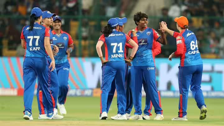 royal-challengers-bangalore-women-vs-delhi-capitals-women-match-report RCBW vs DCW: સ્મૃતિ મંધાનાની તોફાની પારી છતાં RCBને દિલ્હી સામે મળી હાર, પોઈન્ટ ટેબલની સ્થિતિ થઈ રસપ્રદ