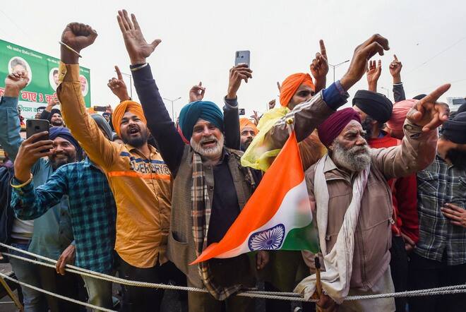 The farmers' movement increased the pulse of the BJP Command given to the leaders of Punjab for the Lok Sabha elections BJP in Punjab: ਕਿਸਾਨ ਅੰਦੋਲਨ ਨੇ ਵਧਾਈ ਬੀਜੇਪੀ ਦੀ ਧੜਕਣ! ਲੋਕ ਸਭਾ ਚੋਣਾਂ ਲਈ ਪੰਜਾਬ ਦੇ ਲੀਡਰਾਂ ਨੂੰ ਸੌਂਪੀ ਕਮਾਨ