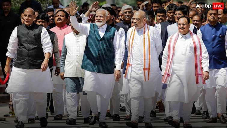 Lok Sabha Election 2024 BJP Candidates First List May Be Announced In BJP CEC Meet 41 Possible Names PM Modi आज आ सकती है लोकसभा चुनाव के लिए BJP की पहली लिस्ट, मोदी-शाह के साथ ये हैं 41 संभावित नाम