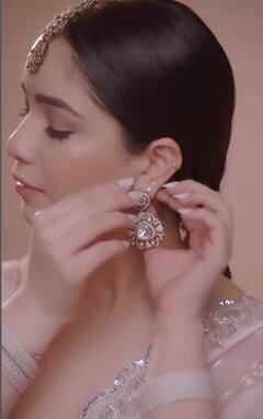 Sara Tendulkar: ਸਾਰਾ ਤੇਂਦੁਲਕਰ ਦੀਆਂ ਅਦਾਵਾਂ ਤੇ ਫੈਨਜ਼ ਹਾਰੇ ਦਿਲ, ਸਚਿਨ ਦੀ ਧੀ ਨੇ ਇਸ ਲੁੱਕ 'ਚ ਖਿੱਚਿਆ ਧਿਆਨ