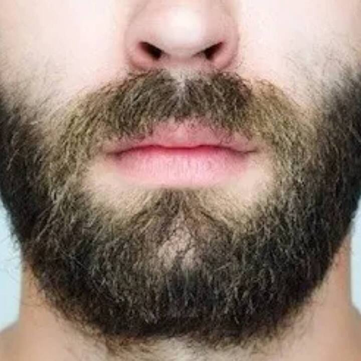 ਬਹੁਤ ਸਾਰੇ ਮਰਦ ਅਜਿਹੇ ਹਨ ਜਿਨ੍ਹਾਂ ਦੀ ਦਾੜ੍ਹੀ ਨਹੀਂ ਵਧਦੀ। ਇਸ ਕਾਰਨ ਉਨ੍ਹਾਂ ਨੂੰ ਨਿਰਾਸ਼ਾ ਹੁੰਦੀ ਹੈ, ਹਾਲਾਂਕਿ ਦਾੜ੍ਹੀ ਵਧਾਉਣ ਲਈ ਬਾਜ਼ਾਰ 'ਚ ਕਈ ਉਤਪਾਦ ਮੌਜੂਦ ਹਨ ਪਰ ਇਹ ਮਹਿੰਗੇ ਉਤਪਾਦ ਜੇਬ 'ਤੇ ਭਾਰੀ ਹੁੰਦੇ ਹਨ ਅਤੇ ਇਨ੍ਹਾਂ ਦੇ ਮਾੜੇ ਪ੍ਰਭਾਵ ਵੀ ਹੁੰਦੇ ਹਨ।