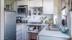 Healthy Kitchen Tips : या सोप्या स्टेप्सने बनवा तुमचं स्वयंपाकघर स्वच्छ आणि हेल्दी!