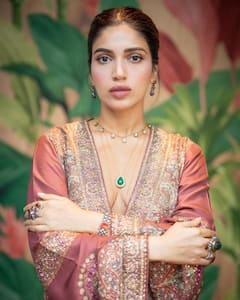 Bhumi Pednekar : భూమి పెడ్నెకర్ నెక్ పెండెంట్ చూశారా? ఎంత మోడ్రన్​గా ఉందో