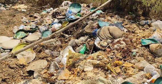 Medaram Full of Garbage | చెత్తా చెదారంతో నిండిపోయిన మేడారం | ABP Desam