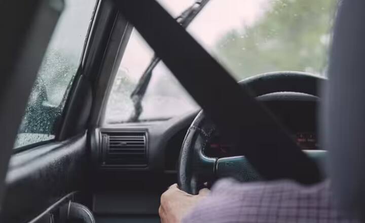 ਕਈ ਲੋਕਾਂ ਦਾ ਫਾਸਟੈਗ ਅਕਸਰ ਖਰਾਬ ਹੋ ਜਾਂਦਾ ਹੈ ਜਾਂ ਕਿਸੇ ਤਰ੍ਹਾਂ ਹਟਾ ਦਿੱਤਾ ਜਾਂਦਾ ਹੈ, ਅਜਿਹੇ 'ਚ ਉਨ੍ਹਾਂ ਨੂੰ ਇਸ ਨੂੰ ਬਦਲਣਾ ਪੈਂਦਾ ਹੈ।