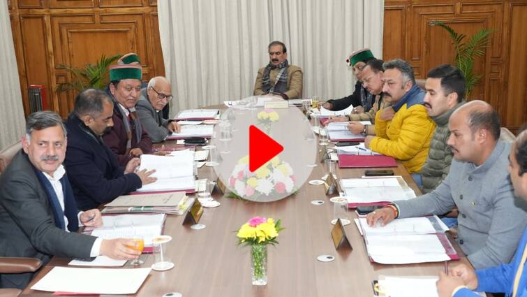 Shimla News First meeting of Sukhu cabinet after Himachal political crisis Vikramaditya Singh attended ann Himachal News: सियासी संकट टलने के बाद सुक्खू कैबिनेट की पहली बैठक, इस मंत्री की बॉडी लैंग्वेज ने खींचा सबका ध्यान