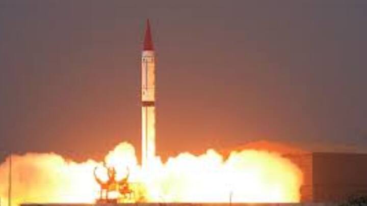 शाहीन-3 को पाकिस्तान का सबसे खतरनाक मिसाइल माना जाता है. इसकी रेंज करीब 2750 किलोमीटर है.