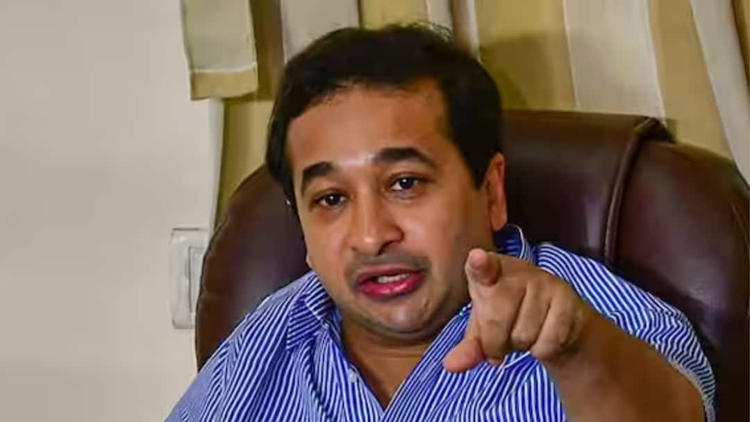 Nitesh Rane : संजय राऊतच बडगुजरांचे गॉडफादर, देशद्रोहाचा खटला दाखल करा; नितेश राणेंची मागणी Nitesh Rane Demand Sanjay Raut is godfather of Sudhakar Badgujar a sedition case should be filed and investigated Maharashtra Politics Marathi News Nitesh Rane : संजय राऊतच बडगुजरांचे गॉडफादर, देशद्रोहाचा खटला दाखल करा; नितेश राणेंची मागणी