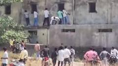 Jalna Hsc Exam Copy : जालना जिल्ह्यातील 12 वीच्या परीक्षा केंद्रावर कॉप्यांचा सुळसुळाट