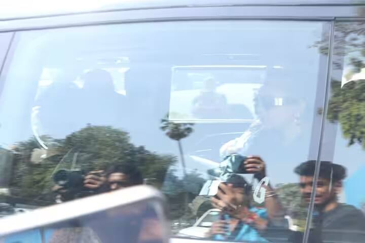 ગુજરાતના જામનગરમાં હાલ બોલિવૂડ સિતારાનો મેળો લાગ્યો છે. અહીં રાધિકા મર્ચન્ટ અને અનંત અંબાણીના પ્રિ વેડિંગ ફંકશનને યાદગાર કરવા સેલેબ્સ જામનગર પહોંચી રહ્યાં છે.