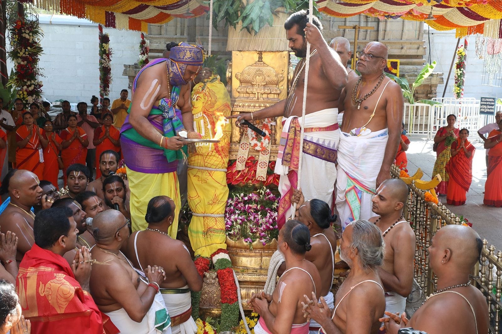 Tirumala Walkway Bridge: తిరుమల నడక మార్గంలో వంతెన నిర్మాణం ప్రారంభం - ఏప్రిల్ చివరి నాటికి అందుబాటులోకి!