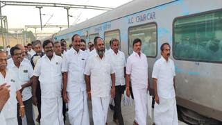 Madurai: இரண்டு  ஆளும் கட்சியை எதிர்த்து நிற்பதே அதிமுகவுக்கு 100 % வெற்றிதான் - ஆர்.பி.உதயகுமார்