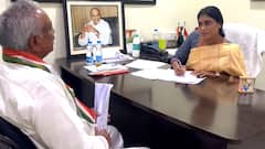 విజయవాడ ఆంధ్రరత్న భవన్ లో బిజీబిజీగా గడుపుతున్న వైఎస్ షర్మిల