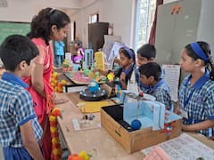 Pune : 'राष्ट्रीय विज्ञान दिन' पुण्यात उत्साहात साजरा! शाळकरी विद्यार्थांच्या विज्ञान प्रयोग प्रदर्शनाला उत्स्फुर्त प्रतिसाद!