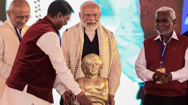 During an address, PM Modi expressed confidence that the land of Bhagwan Birsa Munda will become the source of energy for the resolution of 'Viksit Bharat'. (Photo: PTI)