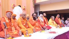 उत्तराखंड में सियासी दलों की बढ़ी टेंशन, हरिद्वार के संतो की ये मांग कैसे पूरी करेंगी राजनीतिक पार्टियां