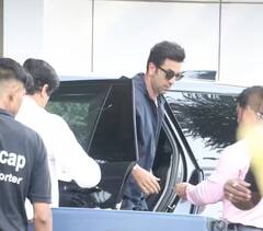 Anant Radhika Wedding: દીકરી રાહા અને પત્ની આલિયા સાથે અનંત-રાધિકાના પ્રી-વેડિંગ ફંક્શનમાં પહોંચ્યો રણબીર કપૂર