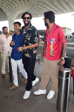 Anant- Radhika Pre Wedding: सचिन तेंदुलकर से लेकर हार्दिक पांड्या तक, बॉलीवुड ही नहीं क्रिकेट जगत की ये हस्तियां भी हुई जामनगर के लिए रवाना