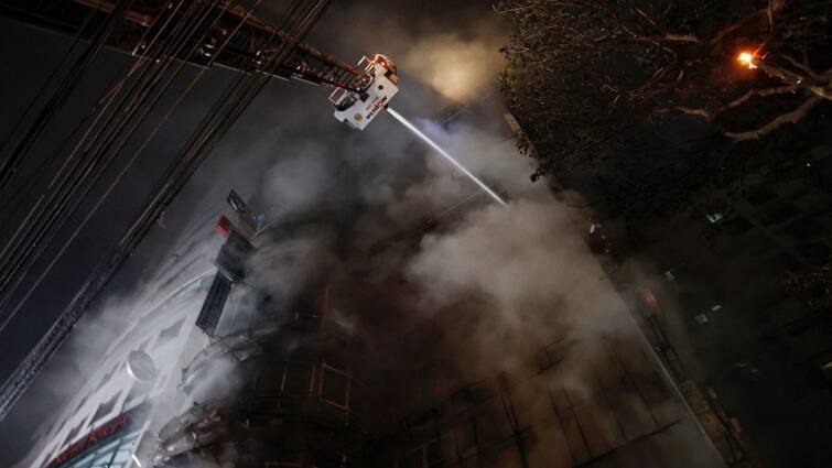 Fire Breaks Out At Building In Bangladesh  43 killed several injuries வங்கதேசம்: டாக்கா கட்டிடத்தில் ஏற்பட்ட தீ விபத்தில் 44 பேர் பலி - நடந்தது என்ன?