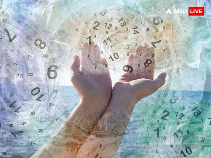 एंजल नंबर आपको कहीं भी दिखाई पड़ सकते हैं. जैसे आपके लाइसेंस पर, गाड़ी के नंबर पर, आपके फोन नंबर पर. एंजेल नंबर्स के संदेशों को अपनाकर हम खुद को उच्च ऊर्जा के साथ जोड़ सकते हैं और अपना विकास कर सकते हैं.