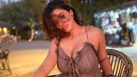 Ketika Sharma Viral Photos: బీచ్లో కేతిక శర్మ అందాల రచ్చ - మరి ఇంతలా హాట్ షో చేయాలా! Ketika Sharma Viral Photos: బీచ్లో కేతిక శర్మ అందాల రచ్చ - మరి ఇంతలా హాట్ షో చేయాలా!