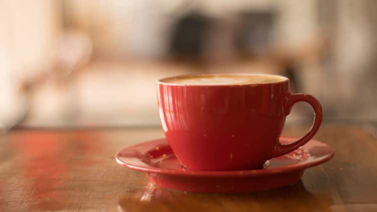 Side Effects of Tea Reasons Not to Drink Too Much ज्यादा चाय पीने से भी वजन बढ़ सकता है? जानें न्यूट्रीशियन क्या कहते हैं...