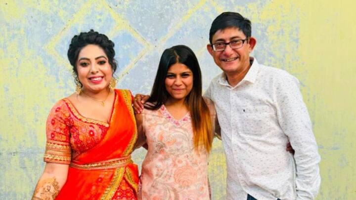 ১৪ ফেব্রুয়ারি সেরেছেন আইনি বিয়ে। আগামী ৬ মার্চ সামাজিক বিয়ে সারবেন অভিনেতা বিধায়ক কাঞ্চন মল্লিক ও অভিনেত্রী শ্রীময়ী চট্টরাজ। তুঙ্গে অনুষ্ঠানের প্রস্তুতি। ছবি: শ্রীময়ী চট্টরাজের ফেসবুক